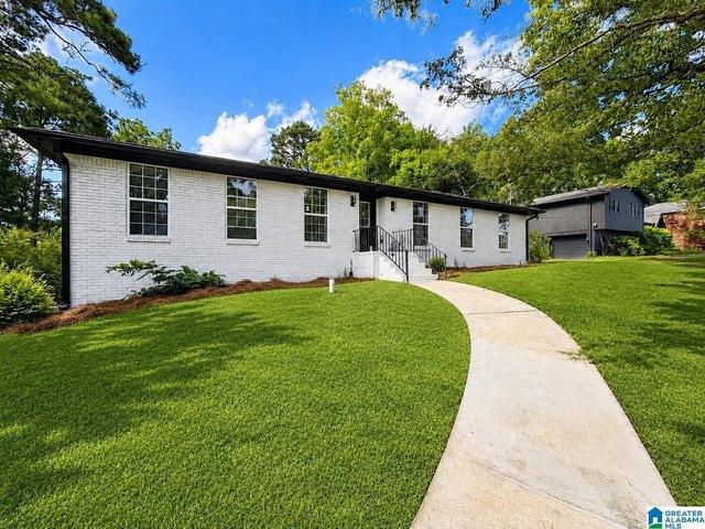 House for sale in Hoover, Alabama