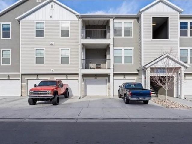Condo for sale in Saratoga Springs, Utah