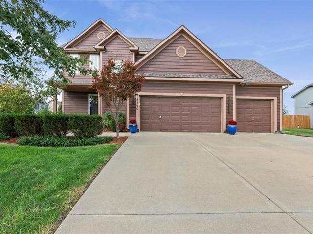 House for sale in Gardner, Johnson County