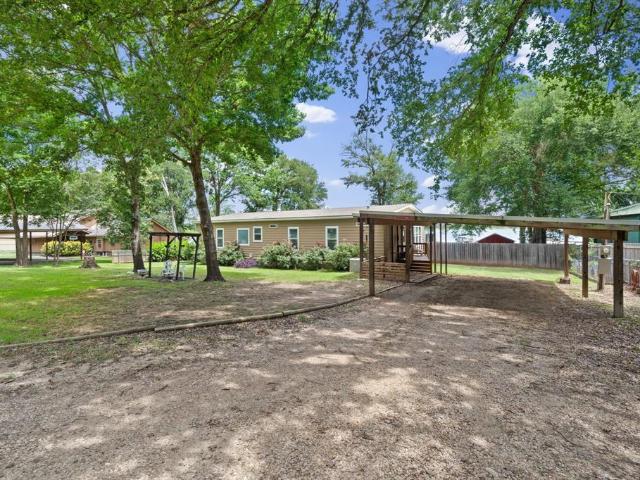 House for sale in Henderson, Texas