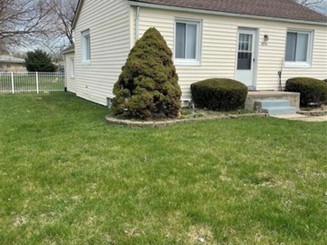 House for sale in Fraser, Macomb County