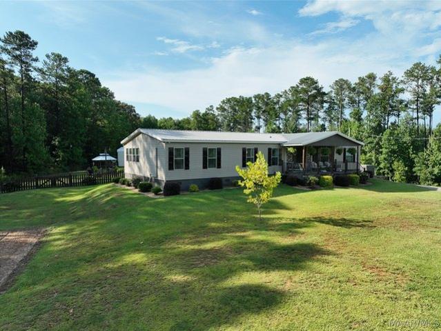 House for sale in Elmore, Alabama