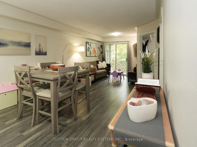 Condo for sale in Toronto, Golden Horseshoe