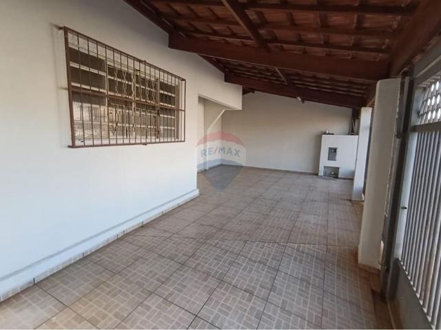 Casa aluguel em Região Imediata de Lins, Lins
