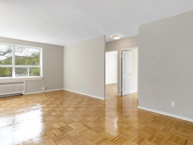 Apartment for rent in Etobicoke—Lakeshore, Toronto