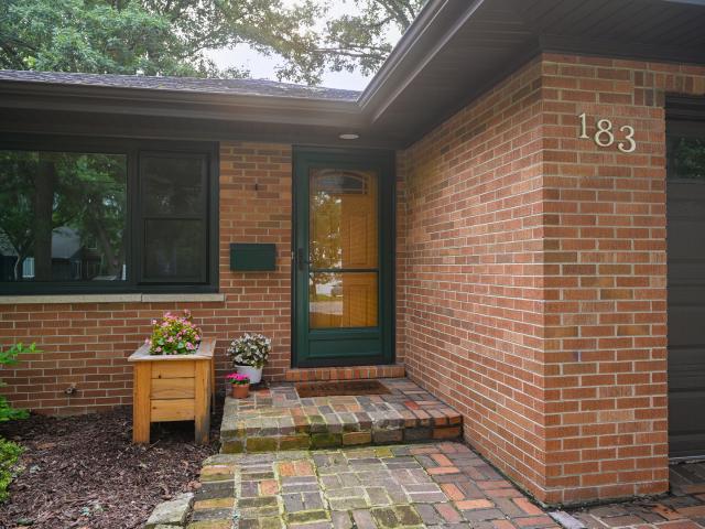 House for sale in Glen Ellyn, Illinois