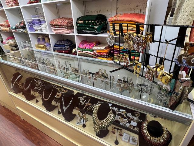 Commercial for sale in Hicksville
