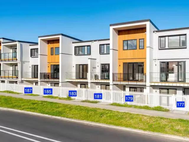 Apartment for sale in Paremoremo