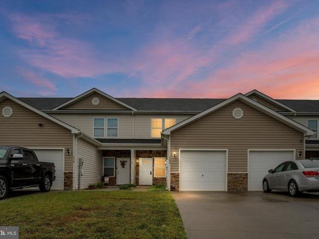 Townhouse for sale in West Virginia
