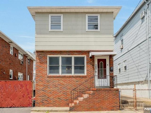 House for sale in Hudson, New Jersey