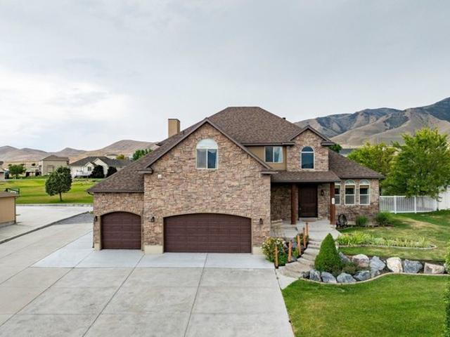 House for sale in Saratoga Springs, Utah