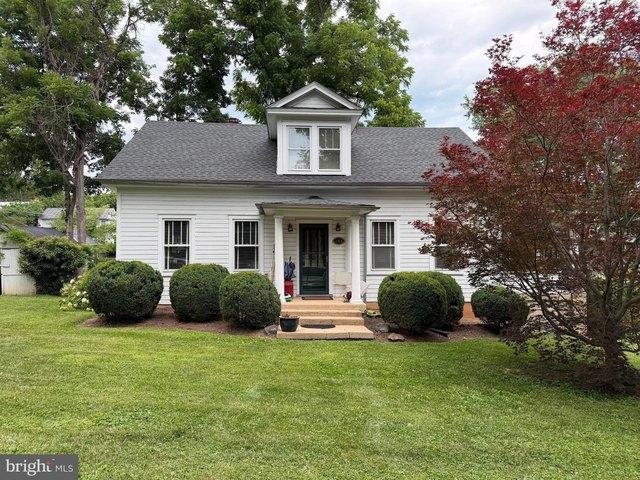 House for sale in Shepherdstown, West Virginia