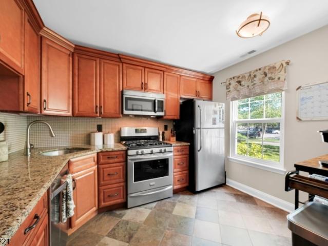 Townhouse for sale in Lincoln Park, New Jersey