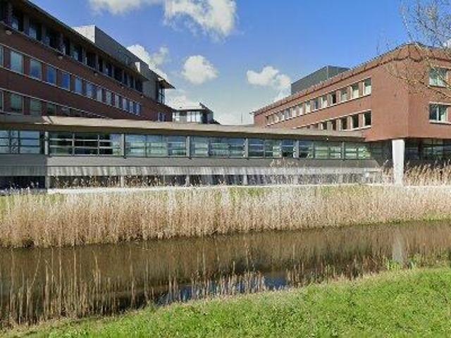 Bedrijfspand te huur in Bloemendaal, Gouda