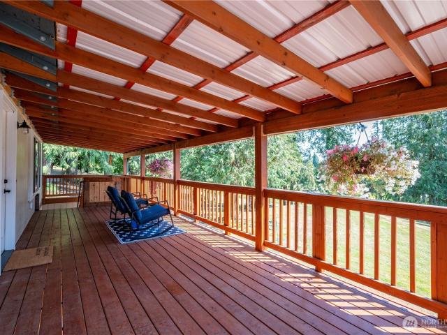 House for sale in Castle Rock, Washington