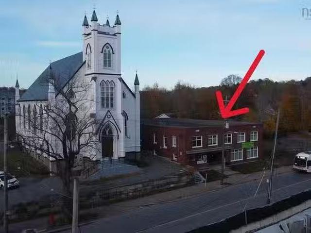 House for sale in Dartmouth, Nova Scotia
