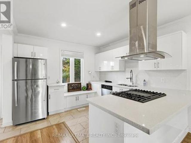House for sale in Central, Oshawa