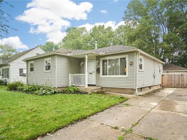House for sale in Summit, Ohio