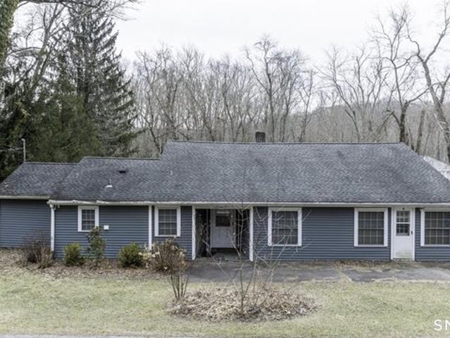 House for sale in Newtown, Connecticut