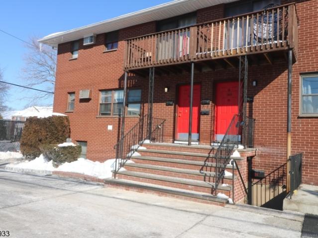 Townhouse for sale in Lodi, New Jersey