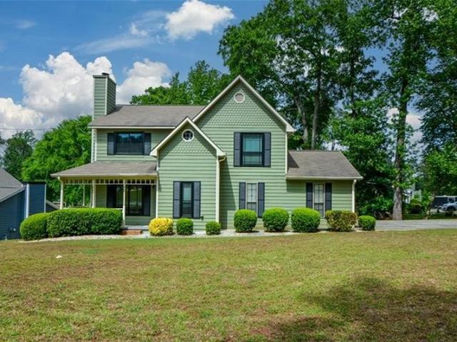 House for sale in Lilburn, Georgia