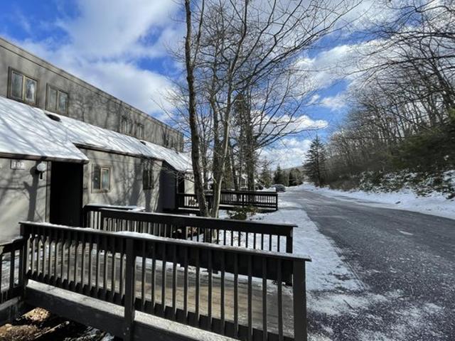 Townhouse for sale in Bartonsville, Pennsylvania
