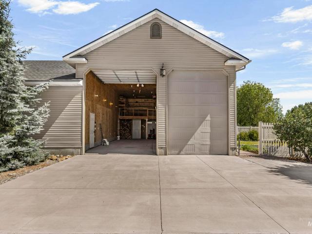 House for sale in Bingham, Idaho