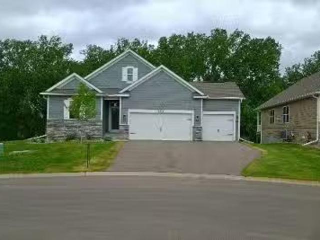 House for sale in Lakeville