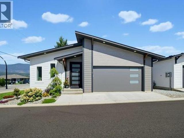 House for sale in Salmon Arm, British Columbia