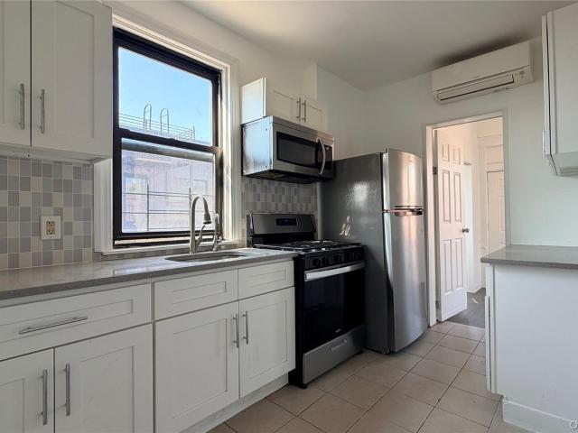 Property for rent in The Bronx, Arverne