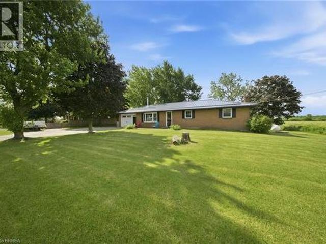 House for sale in Ontario