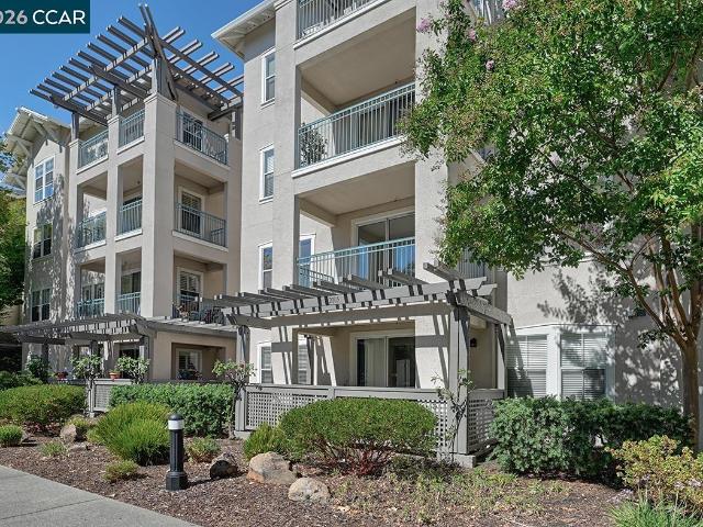 Condo for sale in Walnut Creek, California