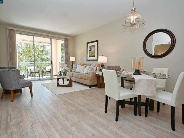 Condo for sale in Walnut Creek, California