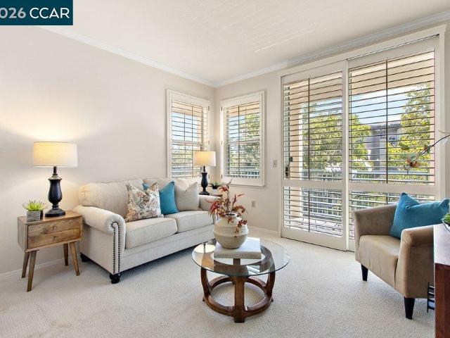Condo for sale in Walnut Creek, California