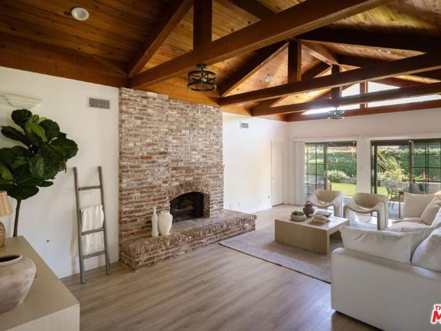 House for sale in Tarzana Neighborhood Council District, Canoga Park