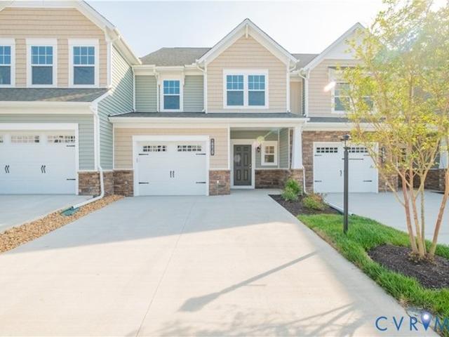 Townhouse for sale in Virginia