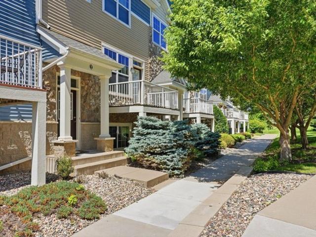 Townhouse for sale in Chanhassen, Minnesota