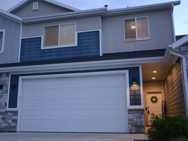 Townhouse for sale in Cache, Utah