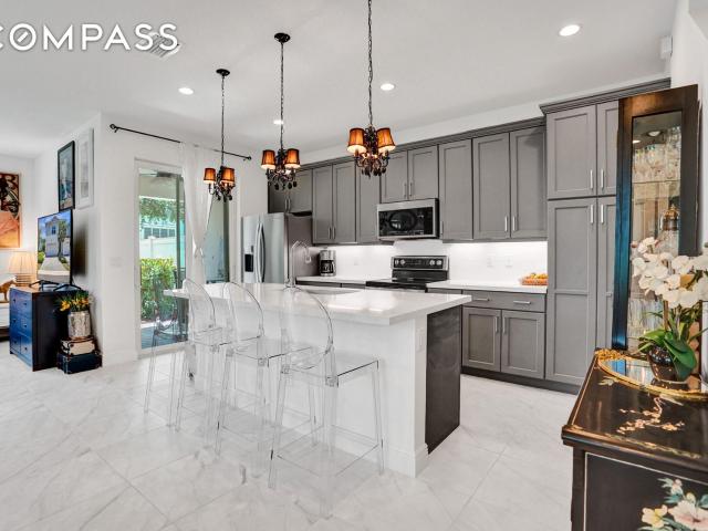 Townhouse for sale in Deerfield Beach