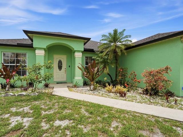 House for sale in Port Saint Lucie, Florida