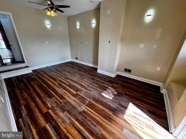 Commercial for sale in Gibsonton, Maryland