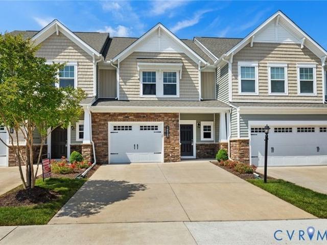 Townhouse for sale in Virginia