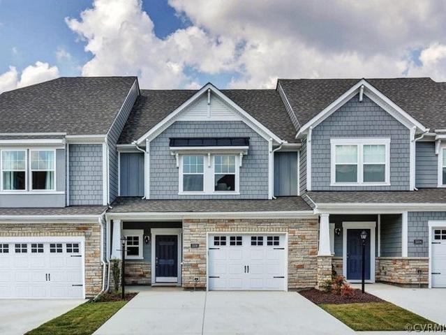 Townhouse for sale in Virginia