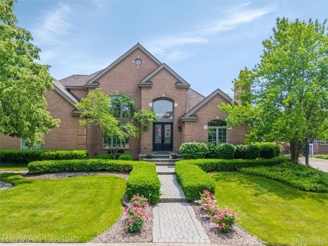 House for sale in Northville