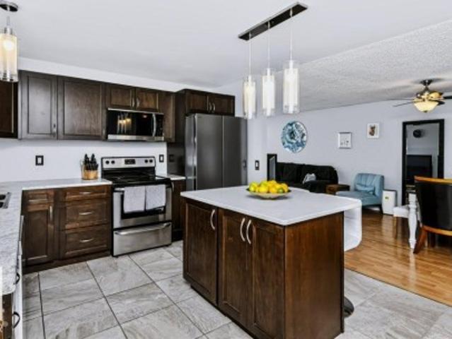 House for sale in Wedgewood, Alberta