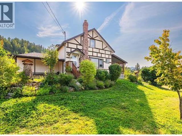 House for sale in Creston, British Columbia