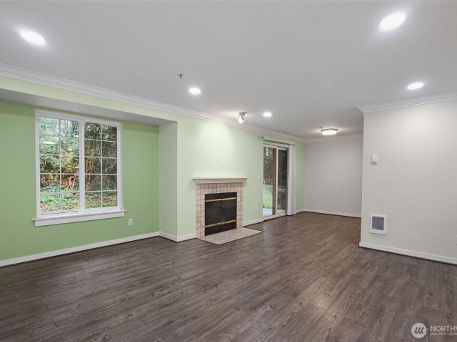 Condo for sale in Village At Redondo, Federal Way