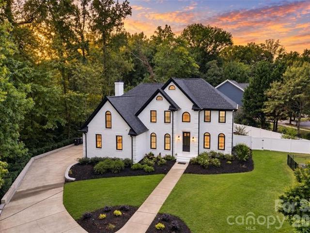 House for sale in Davidson, Mecklenburg County
