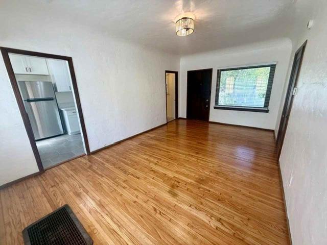 Apartment for rent in Long Beach, California