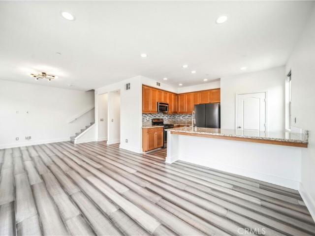 Condo for rent in Signal Hill Condo for rent in Signal Hill